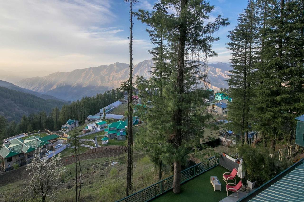Stayvista At The Corner House - Pet Friendly Villa Shimla Buitenkant foto