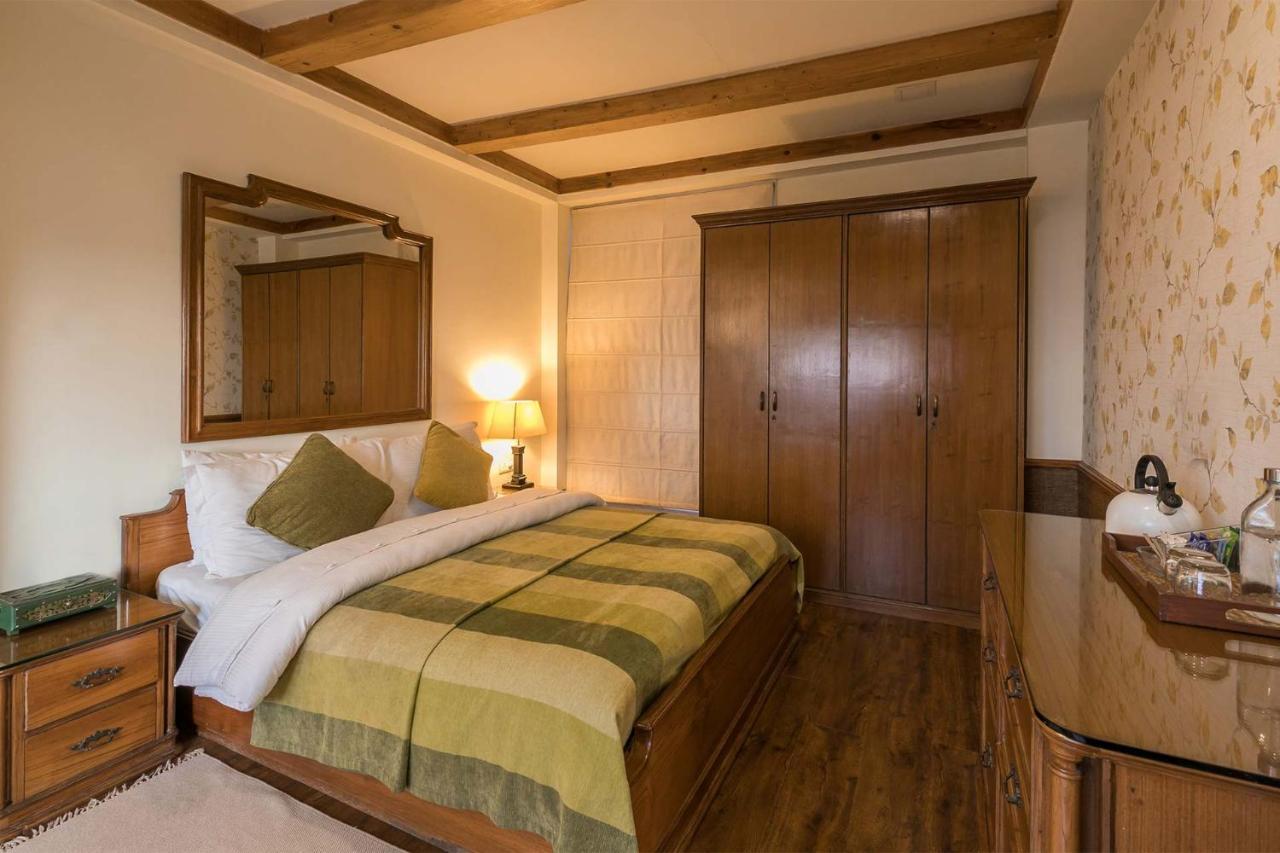 Stayvista At The Corner House - Pet Friendly Villa Shimla Buitenkant foto